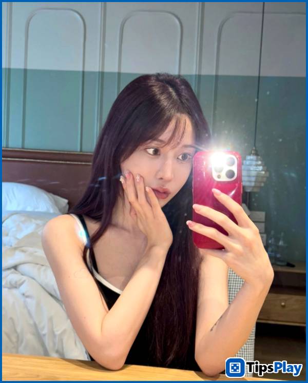 images 2 of After announcing an indefinite break, the beautiful hot girl caused panic among fans, who quickly spoke out to clarify the situation.