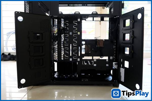 images 10 of Corsair 9000D RGB Airflow – Hands-on and Quick Review