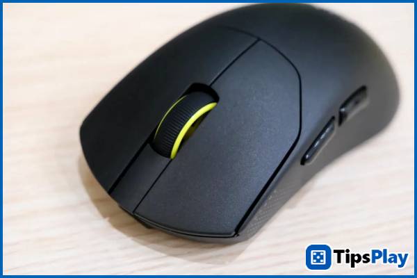 images 6 of Corsair Saber v2 Pro Ultralight Wireless – Gaming Gear Review