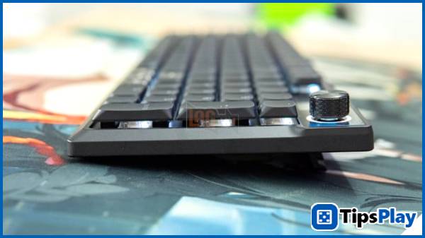 images 7 of Corsair Vanguard Air 99 Wireless: An all-in-one 8,000Hz keyboard with integrated Stream Deck for gamers and streamers.