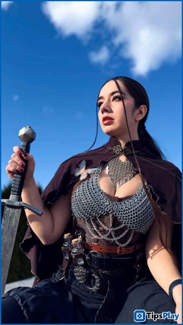 images 6 of Cosplaying a newly released AAA game in a sexy style, a famous female streamer unexpectedly becomes even more impressive upon closer examination of her personal profile.