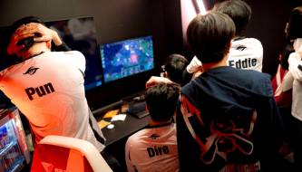 First Stand 2026: Major Teams Assert Their Dominance on the First Day