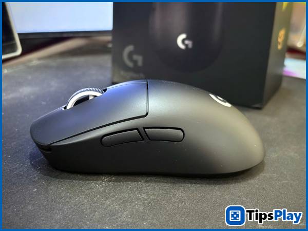 images 4 of Logitech Pro X Superlight 2C – a 'masterpiece' gaming mouse that gamers can't miss this holiday season.