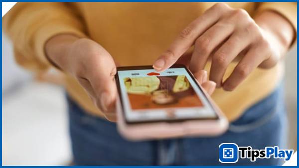 images 2 of Norway proposes banning social media use for children under 16, a trend toward stricter regulations spreading globally.