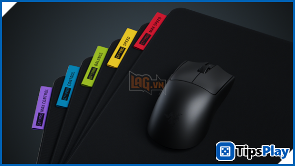 images 1 of Razer dominates the Esports market: Unveiling the ultra-lightweight 49g Viper V4 Pro and the highly customizable Gigantus V2 Pro mousepad.