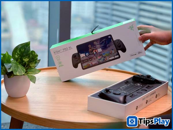 images 2 of Razer Kishi V3 Pro XL – The perfect addition to Razer's best line of gamepads.