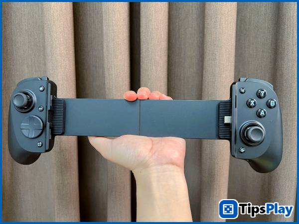 images 4 of Razer Kishi V3 Pro XL – The perfect addition to Razer's best line of gamepads.