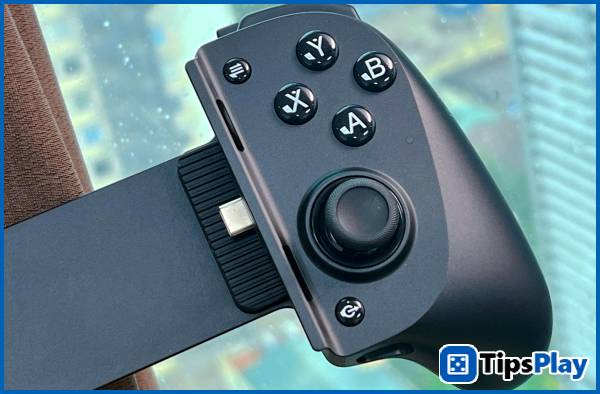 images 5 of Razer Kishi V3 Pro XL – The perfect addition to Razer's best line of gamepads.
