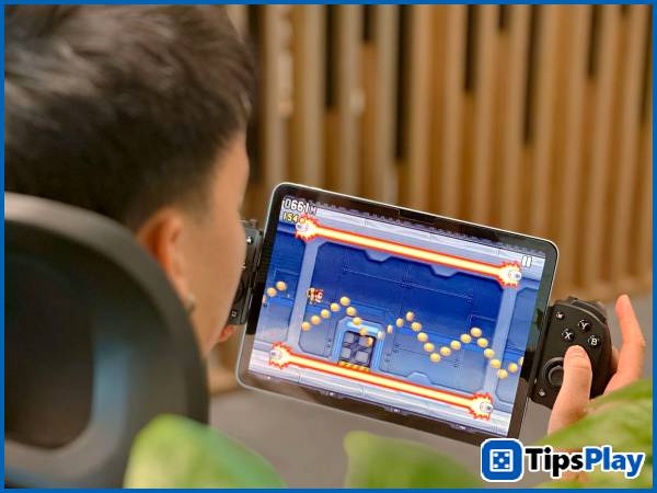 images 9 of Razer Kishi V3 Pro XL – The perfect addition to Razer's best line of gamepads.