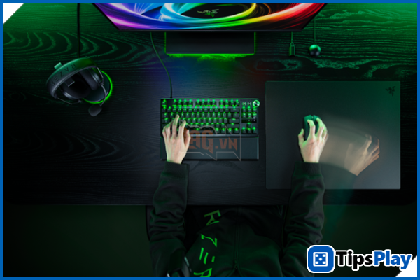 images 3 of Razer Launches Atlas Pro, World's Thinnest Glass Gaming Mousepad.