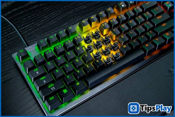 images 1 of Razer launches Huntsman V3 Pro 8KHz keyboard.