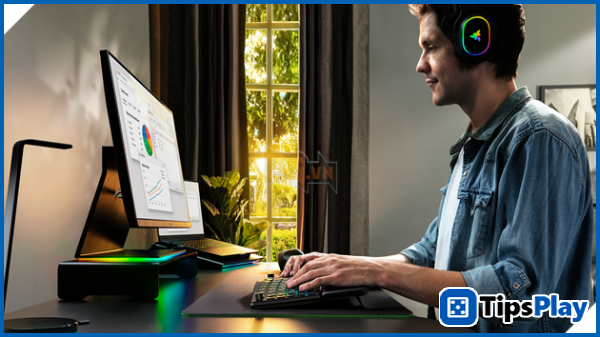 images 4 of Razer Pro Type Ergo Launched: An Ergomatic Keyboard with AI and Command Dial for Office Workers