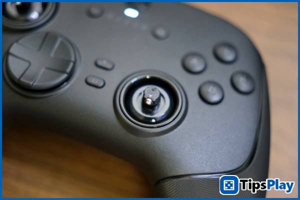 images 3 of Razer Wolverine V3 Pro 8K PC – Gaming Gear Review