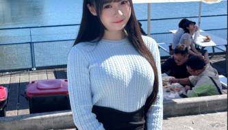 Beautiful hot girl speaks out in outrage after her sexy photos are faked by scammers for profit.