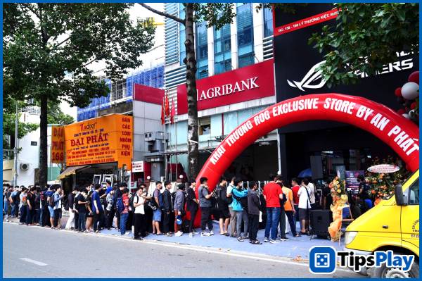 images 2 of ROG Exclusive Store by An Phát makes an impressive debut – Promising an explosive premium laptop experience.