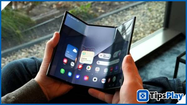 images 2 of The Samsung Galaxy Z TriFold completely sold out after its limited release.
