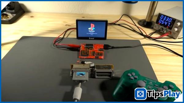 images 2 of YouTuber builds PlayStation Hybrid combining PS1 and PS One, consuming less than 2W of power.